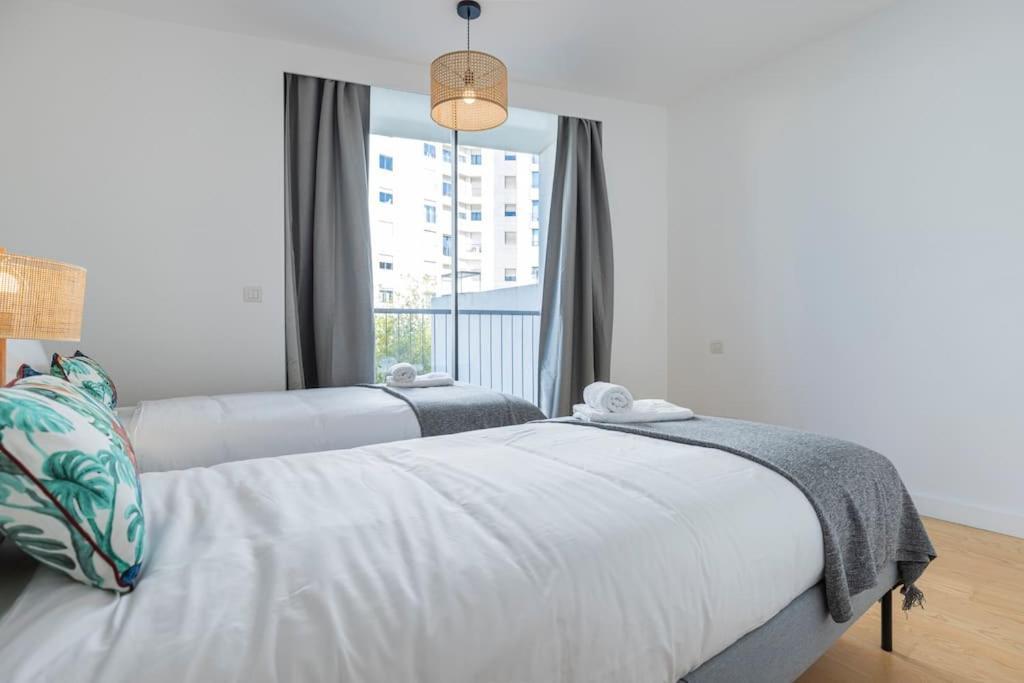 Campolide Lovely 2 Bedroom By Innkeeper Lisbon Bagian luar foto