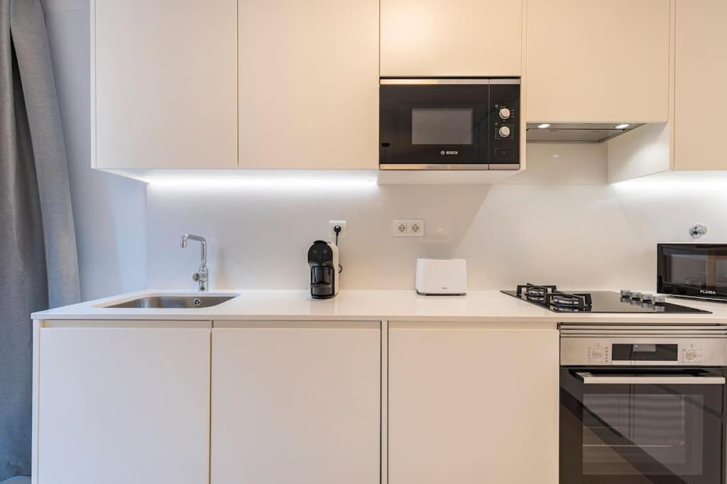 Campolide Lovely 2 Bedroom By Innkeeper Lisbon Bagian luar foto