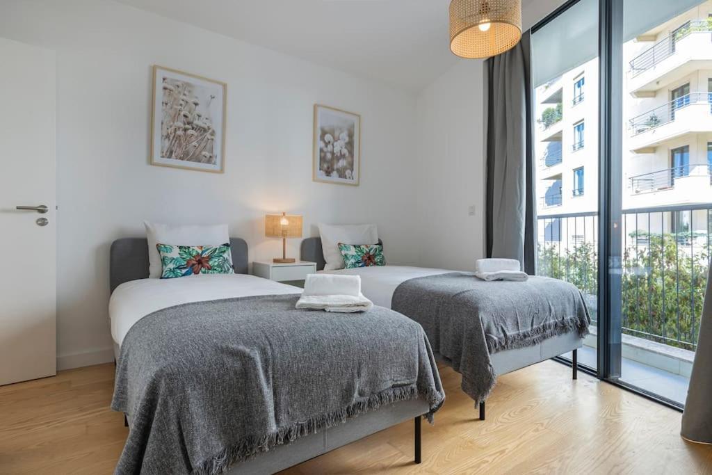 Campolide Lovely 2 Bedroom By Innkeeper Lisbon Bagian luar foto